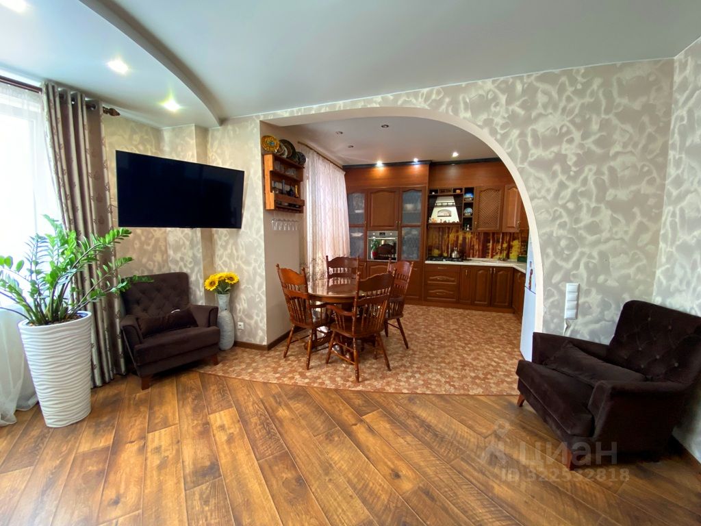 Продажа 3-комн квартиры на вторичном рынке Заречье мкр, 16