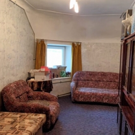 Продажа 3-комн квартиры на вторичном рынке 18-я линия,  д. 19