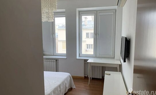 Аренда 3-комн квартиры на вторичном рынке Дубровская 1-я ул,  д. 8/12