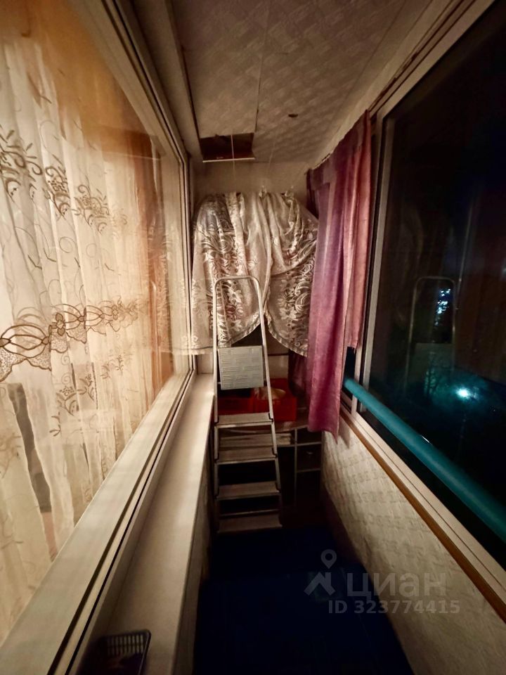 Аренда 2-комн квартиры на вторичном рынке Кингисепп, улица Химиков,  д. 10