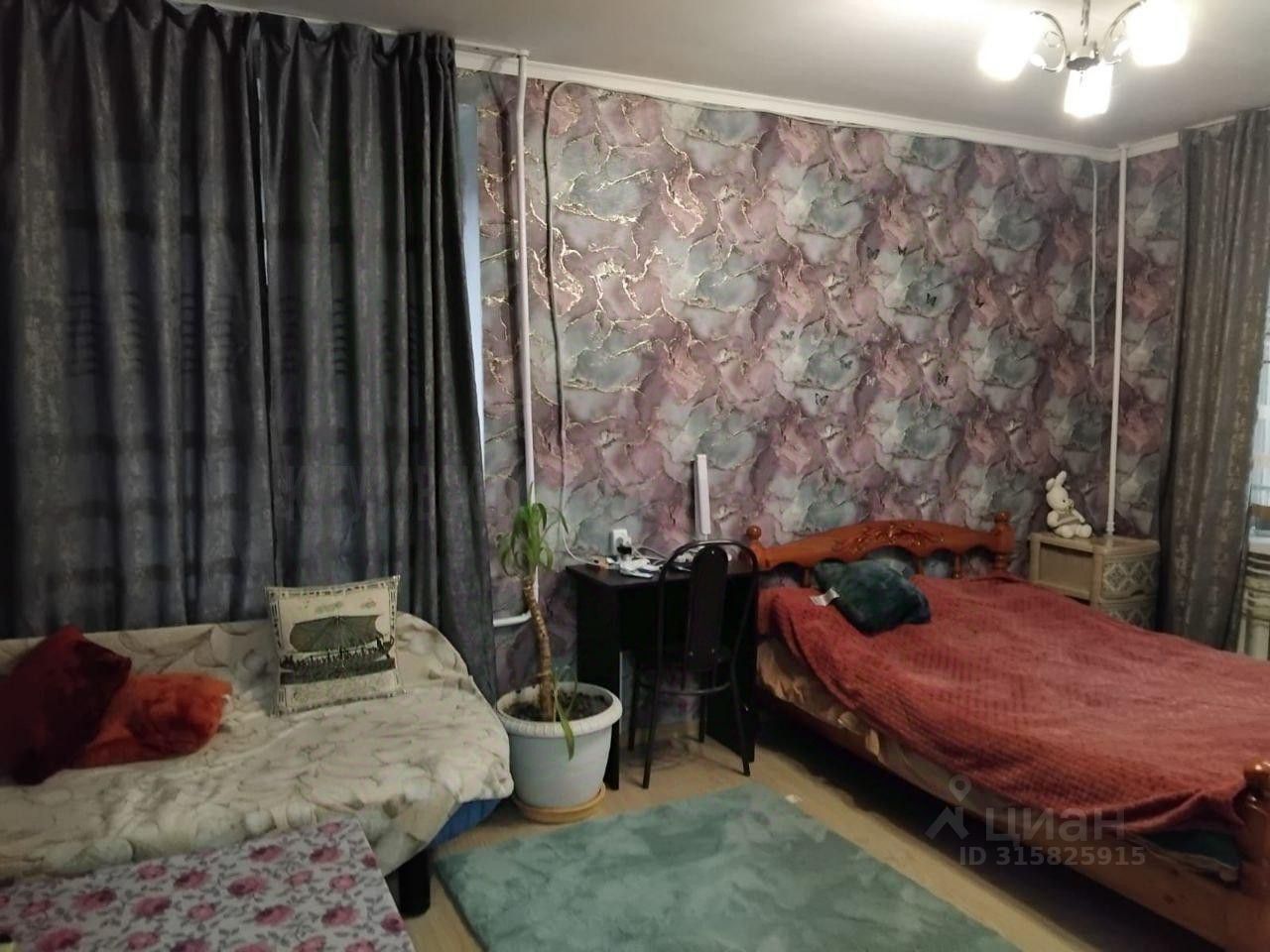 Продажа 2-комн квартиры на вторичном рынке пос. Истра, 18