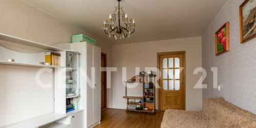 3-комн квартира Учительская улица,  д. 8