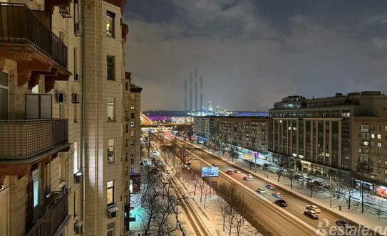 Аренда 3-комн квартиры на вторичном рынке Свободный проспект,  д. 9 к3