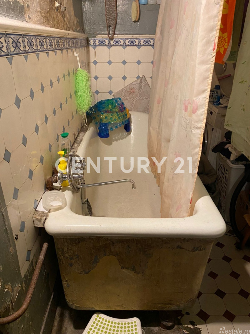 Продажа 4-комн квартиры на вторичном рынке Можайская ул,  д. 33