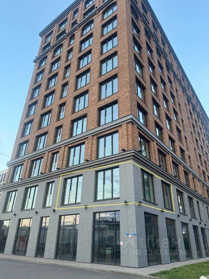 Продажа 3-комн квартиры на вторичном рынке набережная Макарова,  д. 58