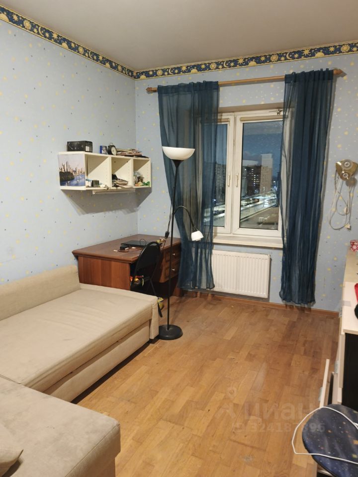 Продажа 3-комн квартиры на вторичном рынке проспект Наставников, 43к1