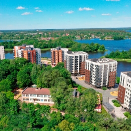 Продажа 2-комн квартиры на вторичном рынке Выборг, набережная Адмирала Чичагова