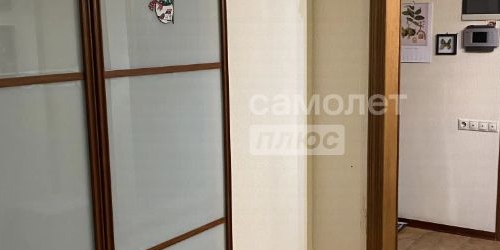 3-комн квартира Изюмская улица, 61