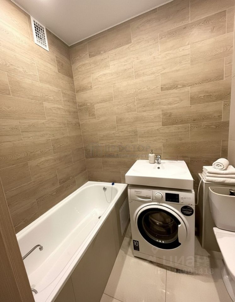Продажа 1-комн квартиры на вторичном рынке проспект Куприна, 38к2