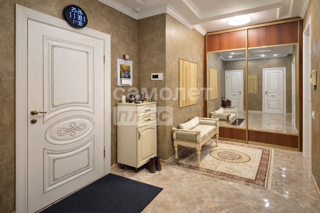 Продажа 2-комн квартиры на вторичном рынке Михневская улица, 8