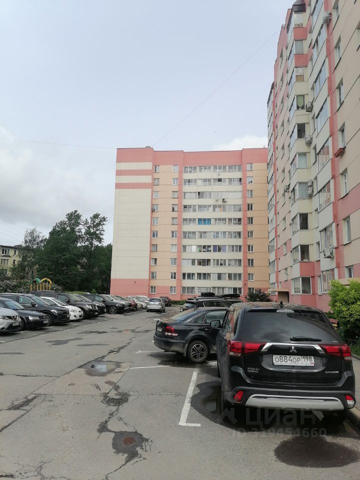 Продажа 3-комн квартиры на вторичном рынке проспект Маршала Жукова, 58к4