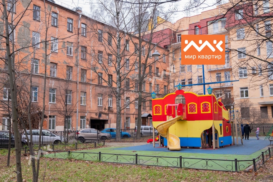 Продажа 1-комн квартиры на вторичном рынке Маркина ул,  д. 16а
