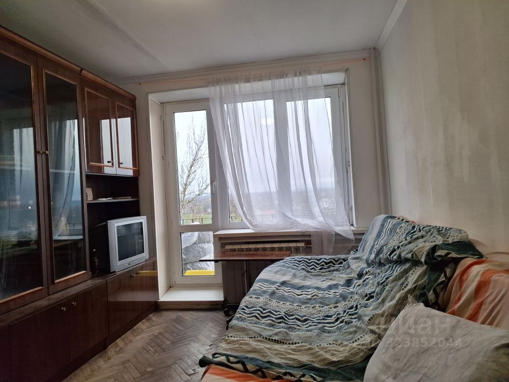 Продажа 1-комн квартиры на вторичном рынке проспект Народного ополчения, 131