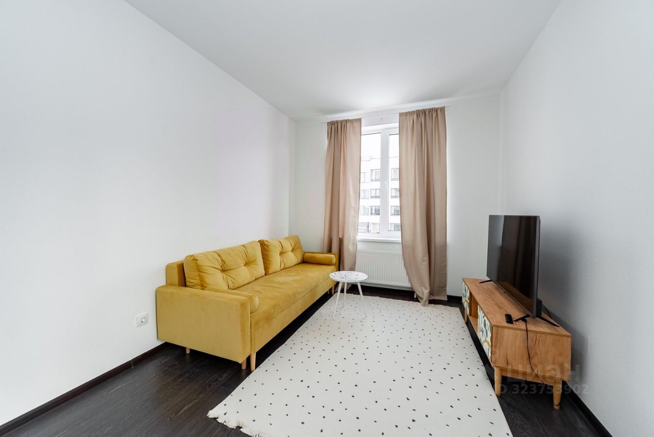 Аренда 2-комн квартиры на вторичном рынке улица Ивана Куликова, 12