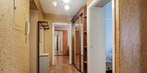 2-комн квартира улица Красного Курсанта,  д. 28