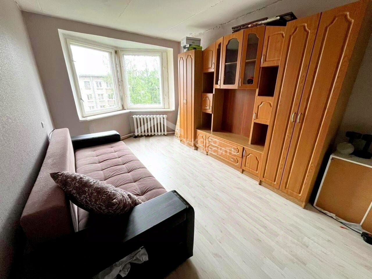 Продажа 2-комн квартиры на вторичном рынке пос. Стрельна, улица Гоголя, 6