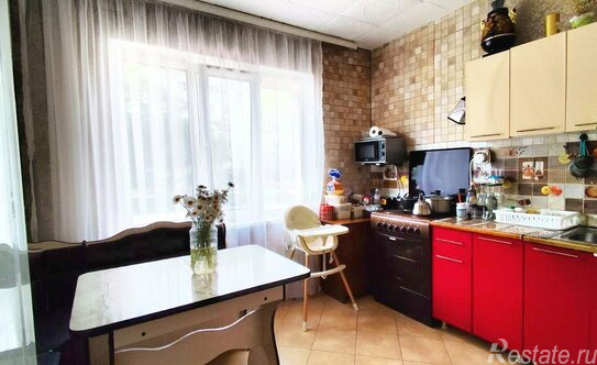 Продажа 3-комн квартиры на вторичном рынке улица Шумилова,  д. 18