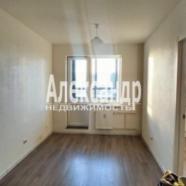 Продажа 2-комн квартиры на вторичном рынке улица Шишкина,  д. 307