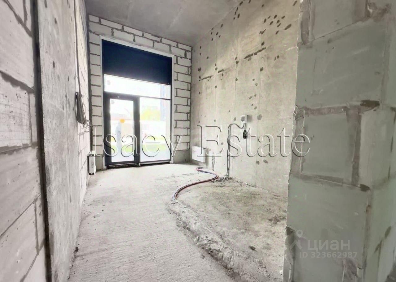 Продажа 3-комн квартиры на вторичном рынке улица Коминтерна, 15