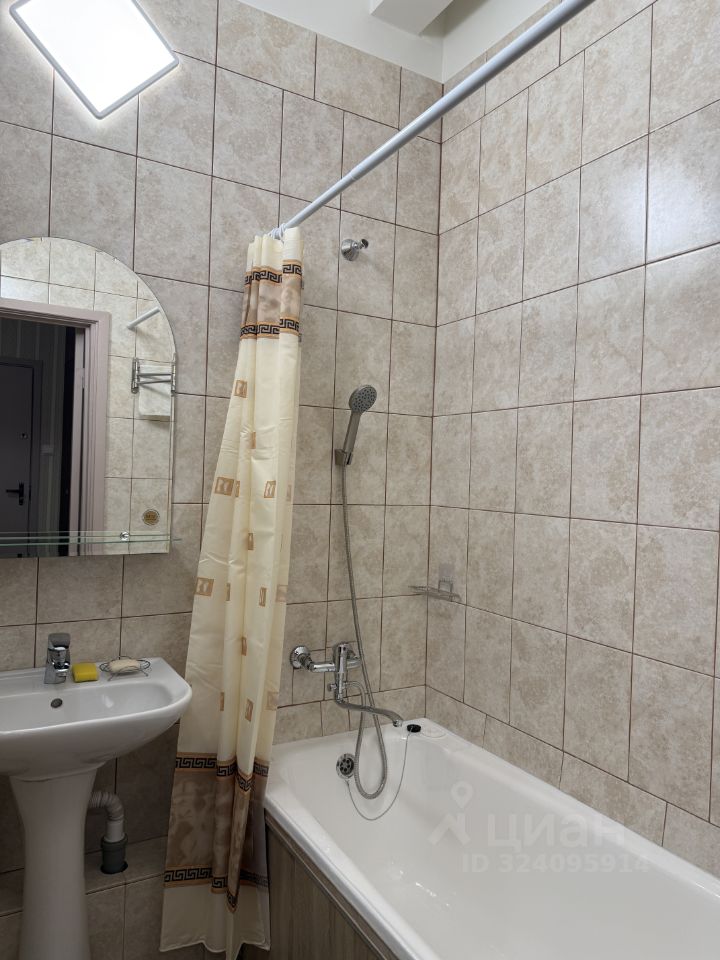 Аренда 2-комн квартиры на вторичном рынке Шмитовский проезд, 6