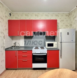 Продажа 1-комн квартиры на вторичном рынке Чароитовая ул