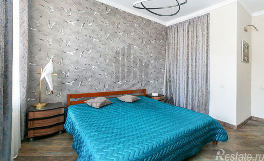 Продажа 4-комн квартиры на вторичном рынке ул Мира,  д. 3