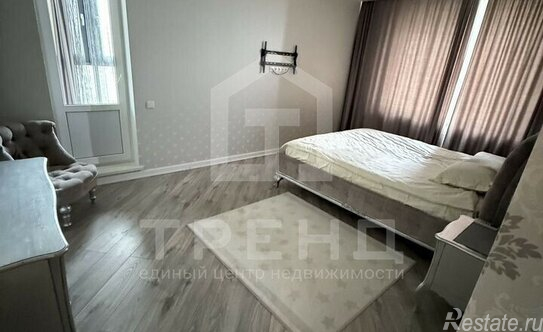 Продажа 4-комн квартиры на вторичном рынке Новосаратовская ул