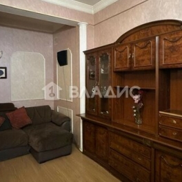 Продажа 2-комн квартиры на вторичном рынке Кутузовский пр-кт,  д. 19