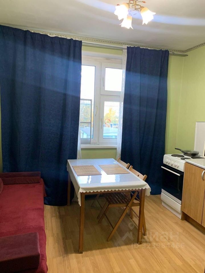 Аренда 1-комн квартиры на вторичном рынке Химки, улица Горшина, 9к2