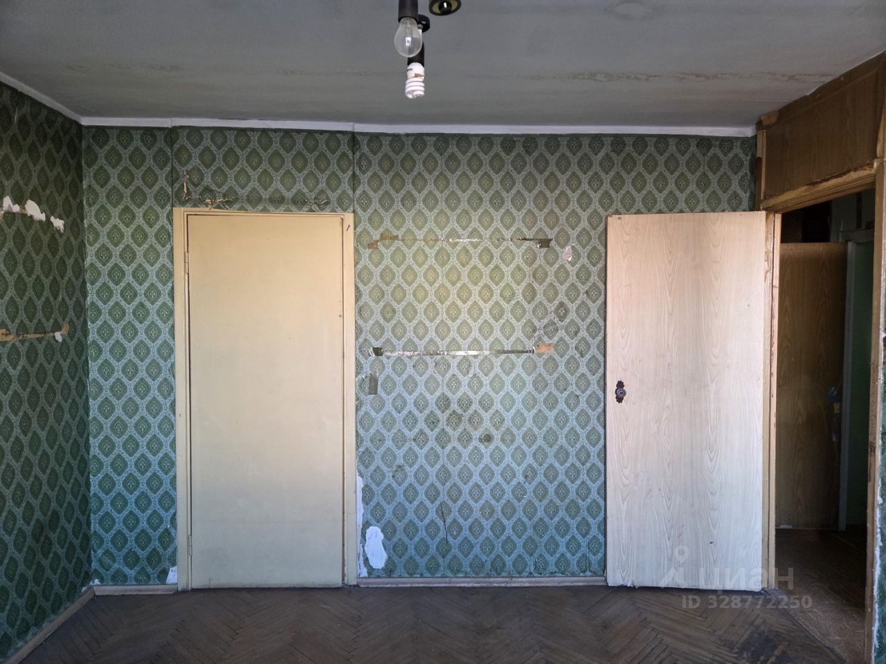 Продажа 2-комн квартиры на вторичном рынке Петрозаводская улица,  д. 9К3