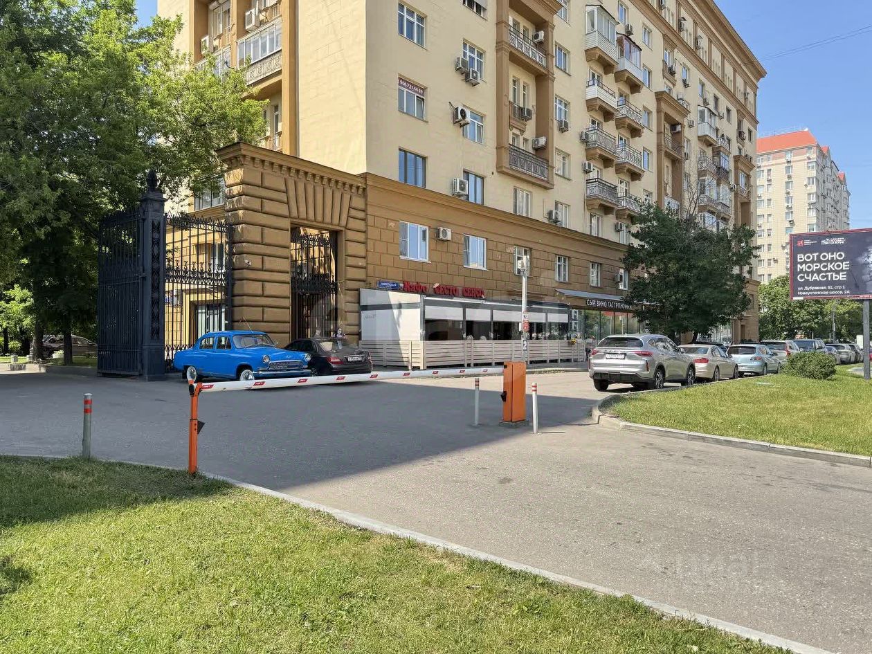 Продажа 4-комн квартиры на вторичном рынке Новоспасский переулок, 3К1