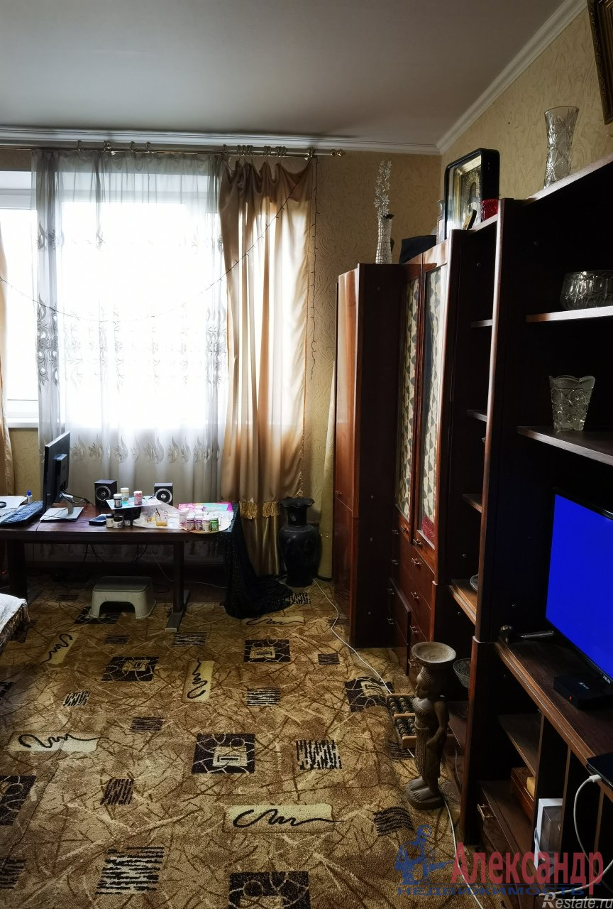 Продажа 1-комн квартиры на вторичном рынке Луганская ул. ,  д. 3,  к. 1