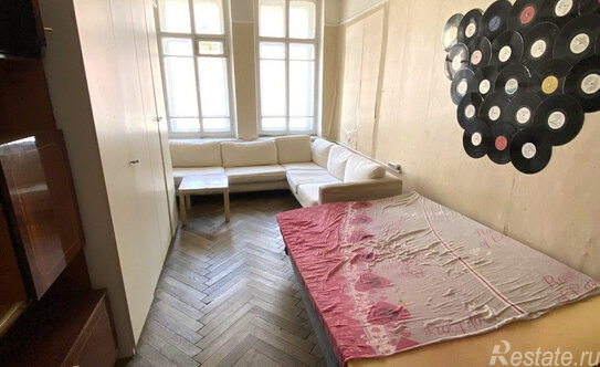 Продажа 4-комн квартиры на вторичном рынке Чкаловский пр-кт,  д. 58