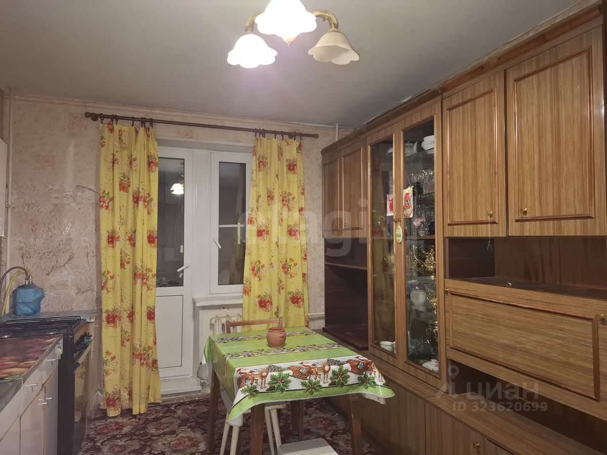 Продажа 1-комн квартиры на вторичном рынке Волхов, Железнодорожный переулок, 7