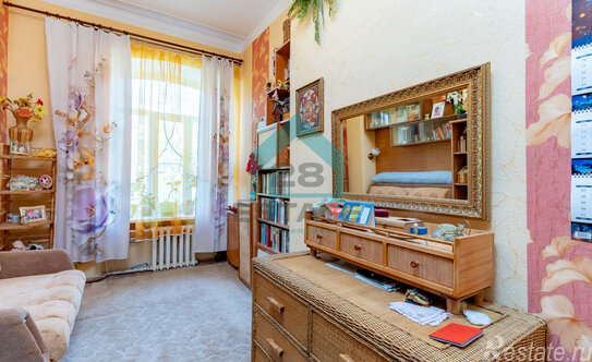 Продажа 5-комн квартиры на вторичном рынке Смолячкова ул,  д. 15-17