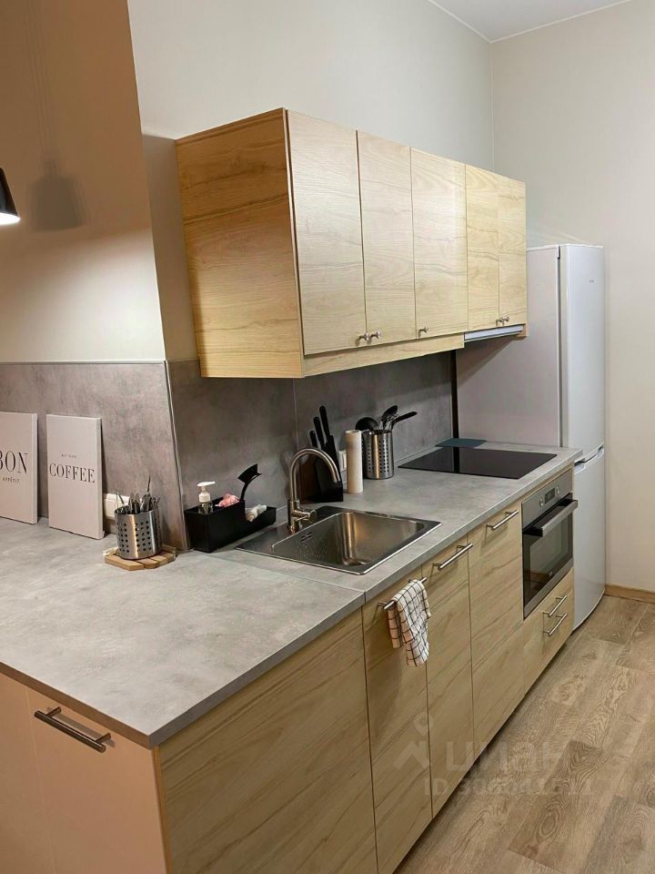 Аренда 2-комн квартиры на вторичном рынке 1-я Советская улица, 12