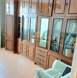 Продажа 3-комн квартиры на вторичном рынке Новоколомяжский пр-кт,  д. 12,  к. 3