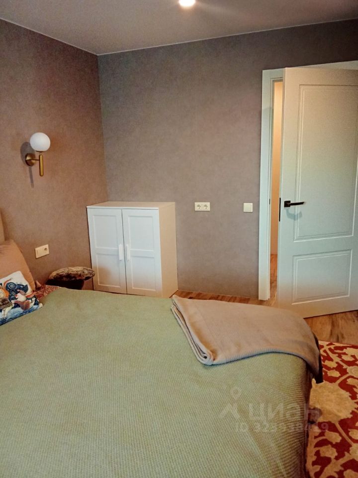 Продажа 2-комн квартиры на вторичном рынке Видное, Строительная улица, 25