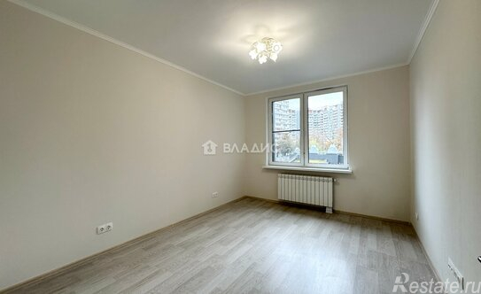 Продажа 2-комн квартиры на вторичном рынке ул Базовская,  д. 24Б