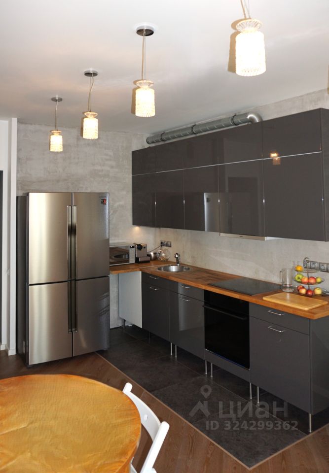 Продажа 2-комн квартиры на вторичном рынке Химки, улица Калинина, 7