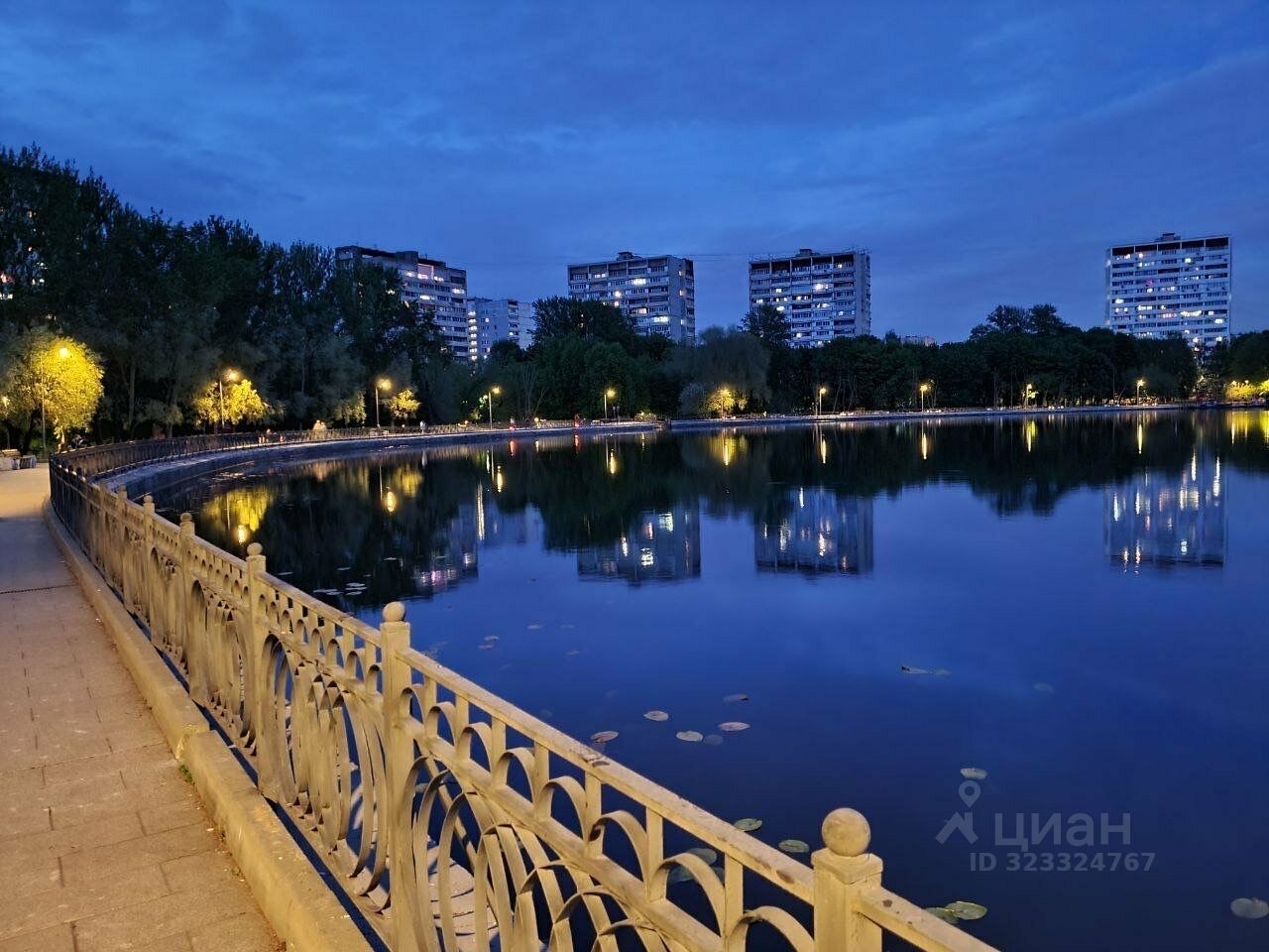 Продажа 2-комн квартиры на вторичном рынке Михалковская улица, 40