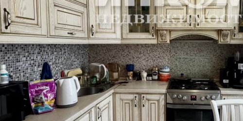 3-комн квартира улица Артюхиной, 10