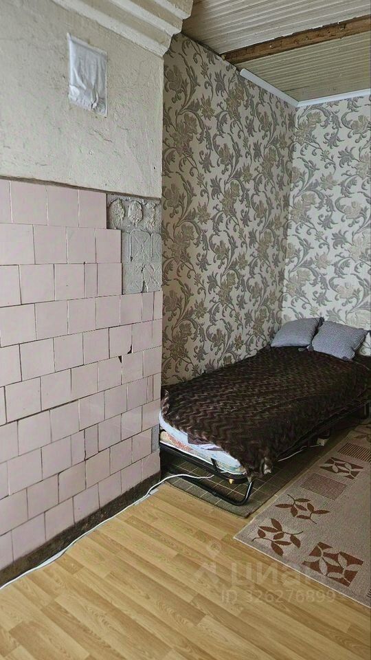 Продажа 2-комн квартиры на вторичном рынке Рощино пгт, улица Железнодорожная,  д. 59