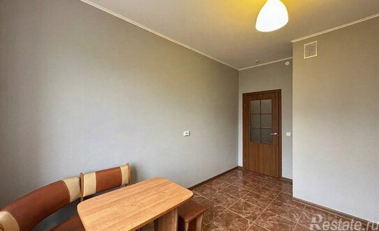 Продажа 1-комн квартиры на вторичном рынке Зенино, улица Дружбы,  д. 9