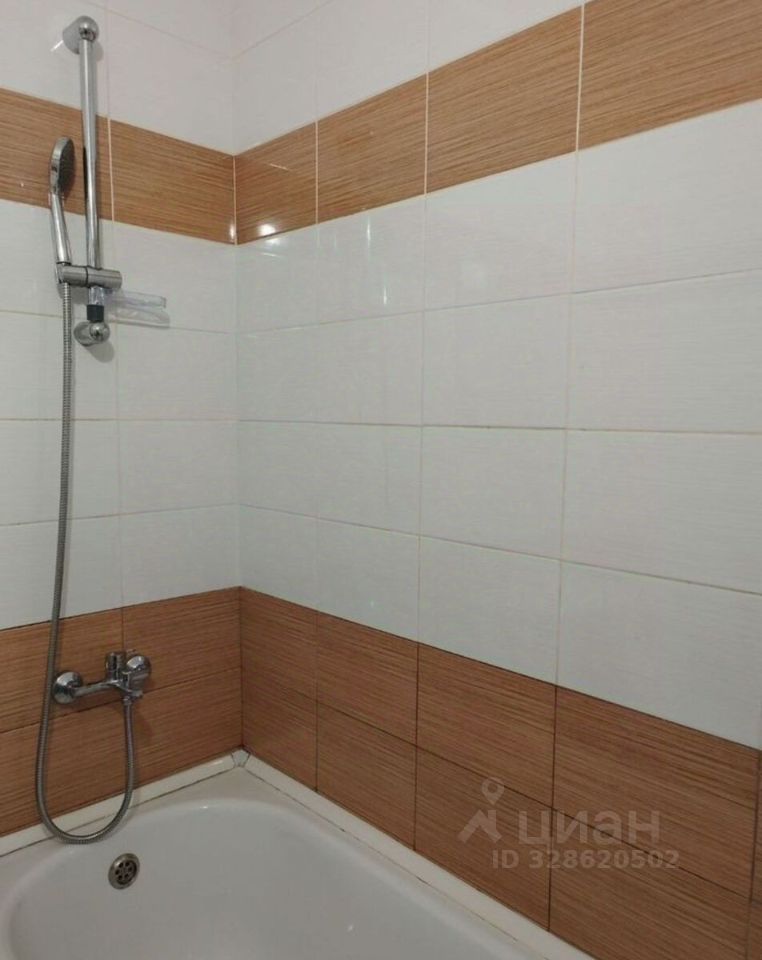 Продажа 1-комн квартиры на вторичном рынке Мурино, проспект Авиаторов Балтики, 15