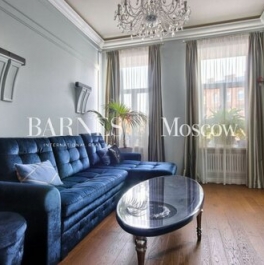 Продажа 3-комн квартиры на вторичном рынке Дегтярный переулок,  д. 1/8а