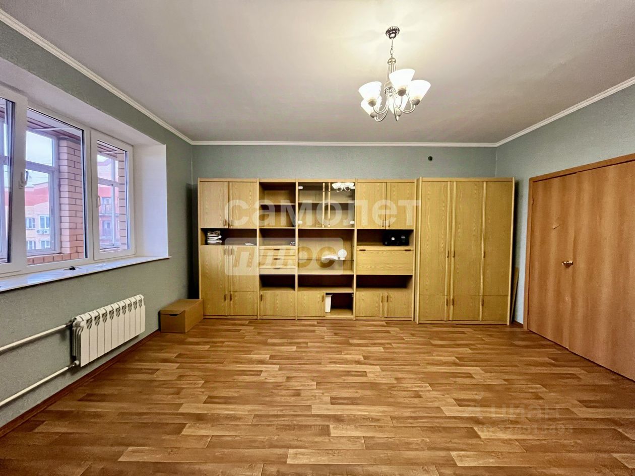 Продажа 2-комн квартиры на вторичном рынке Имени В.Н. Махалина мкр, 27