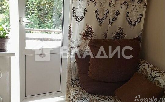 Продажа 1-комн квартиры на вторичном рынке Клишева, Центральная улица,  д. 11