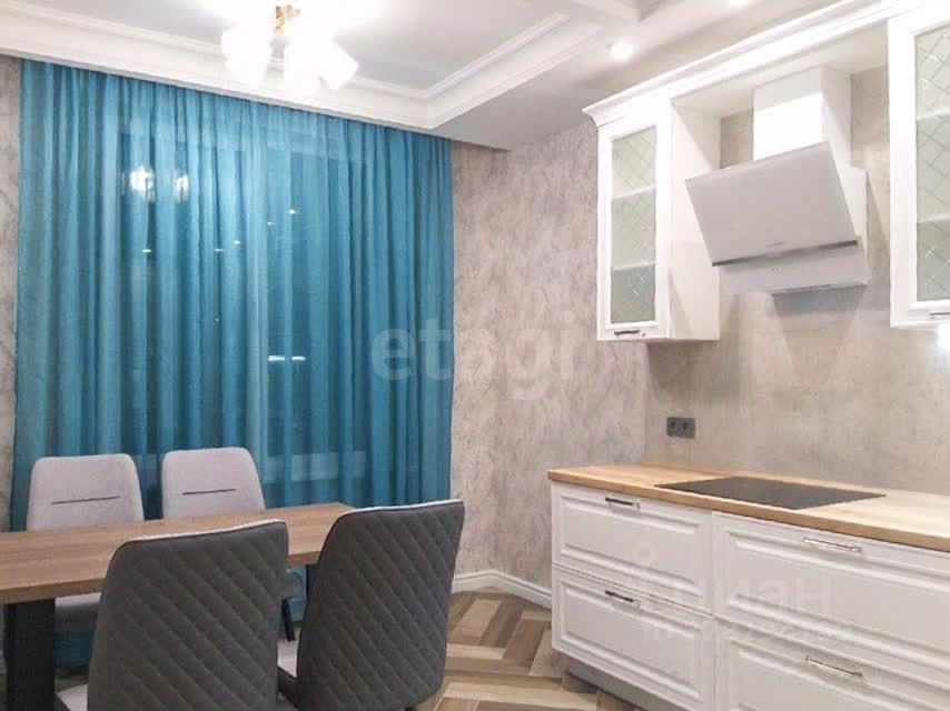 Аренда 2-комн квартиры на вторичном рынке улица Красуцкого, 3к2