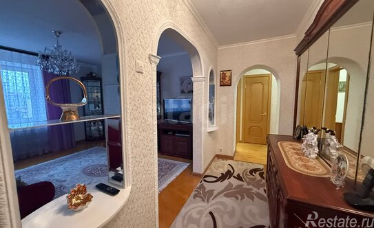 Продажа 3-комн квартиры на вторичном рынке Коломна, Окский проспект,  д. 4